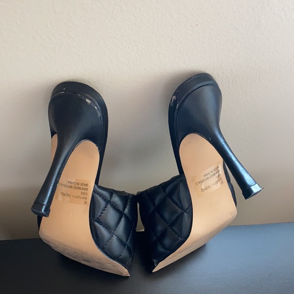 High heels - Picture 3 of 4